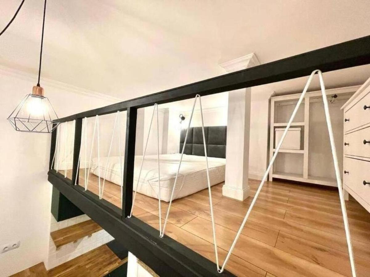 Golden Apartments- City Center - Zl65 Варшава Екстер'єр фото
